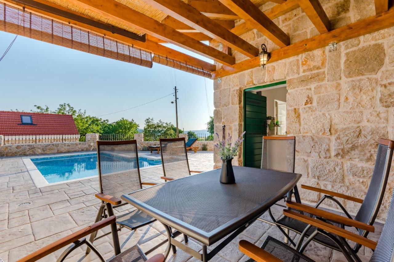 Holiday Home Rustic Kraljici Exterior photo