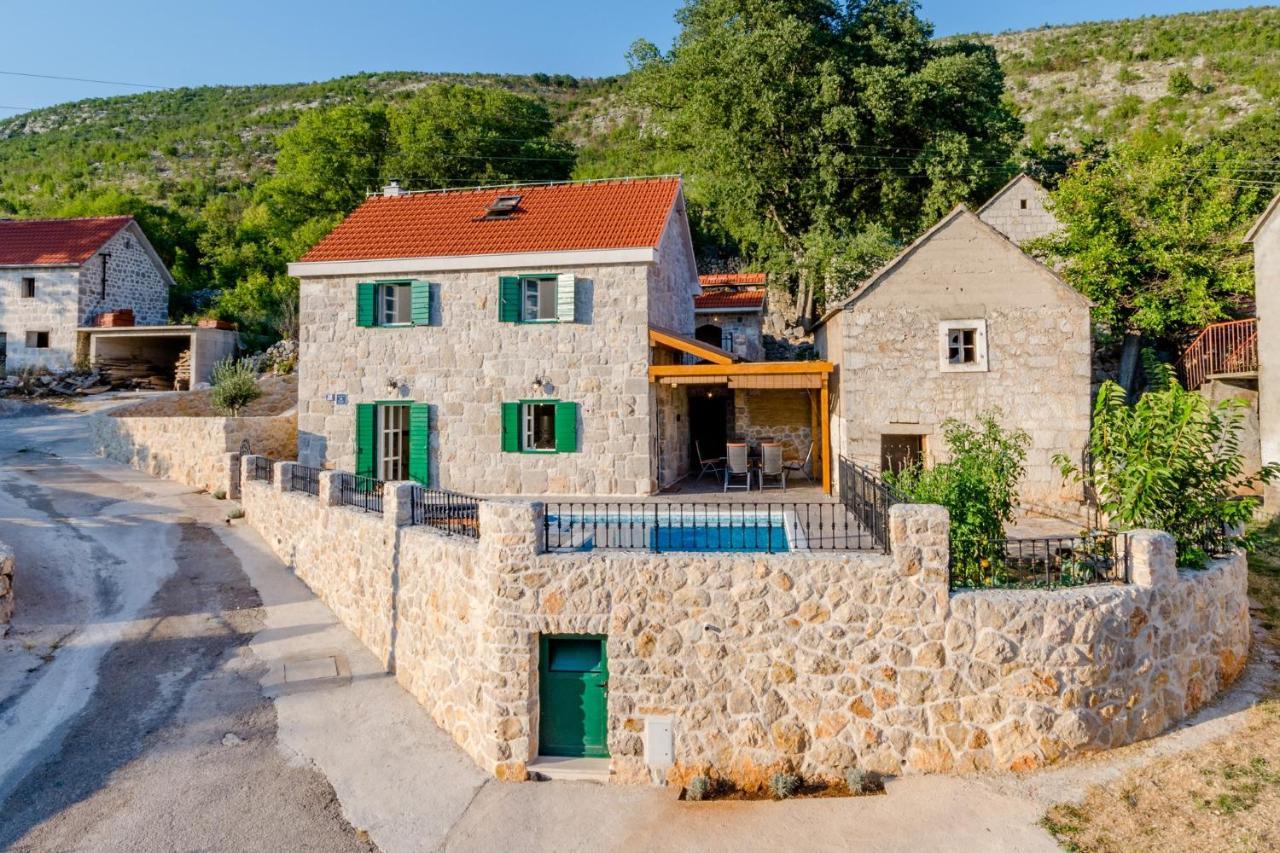 Holiday Home Rustic Kraljici Exterior photo